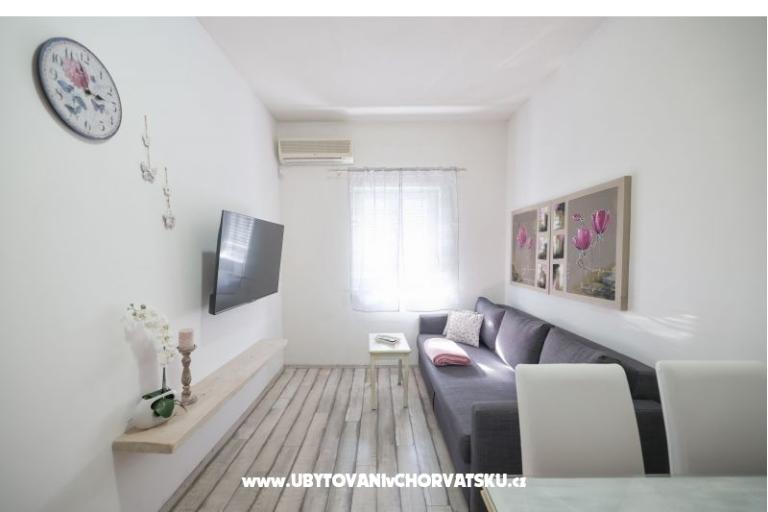Apartmaji Floresita – foto 13