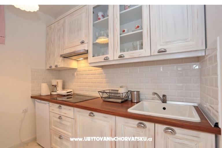 Apartmaji LuxuryJ&M Zadar – foto 11