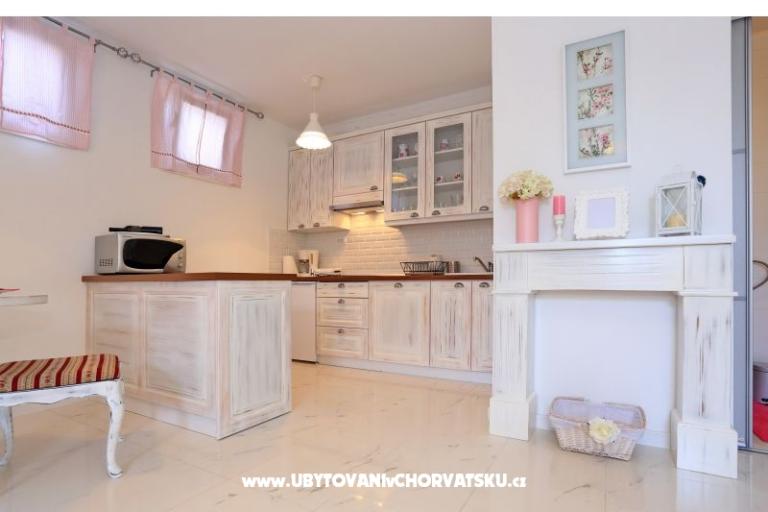 Apartmaji LuxuryJ&M Zadar – foto 9