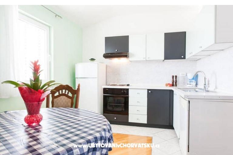 Luton Apartmaji – foto 6
