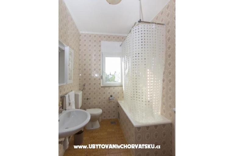 Apartmaji Nella – foto 12