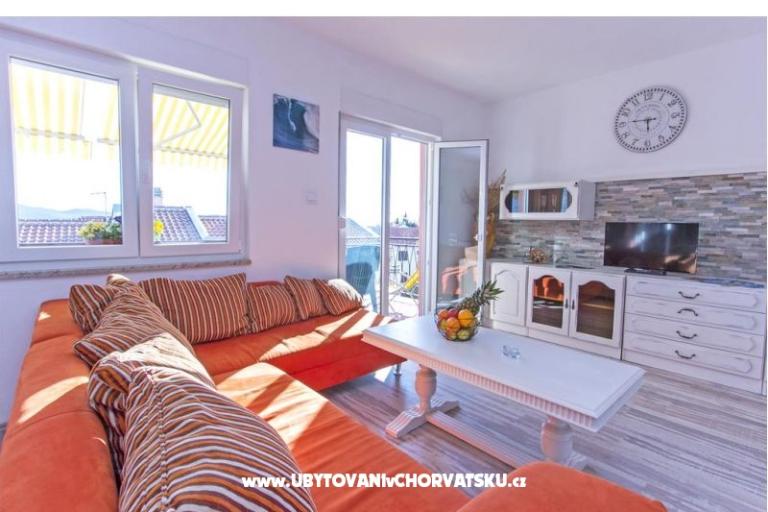 Apartmaji Nella – foto 14