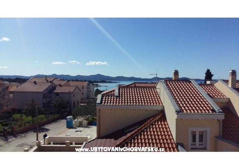 Apartmaji Nella – foto 17