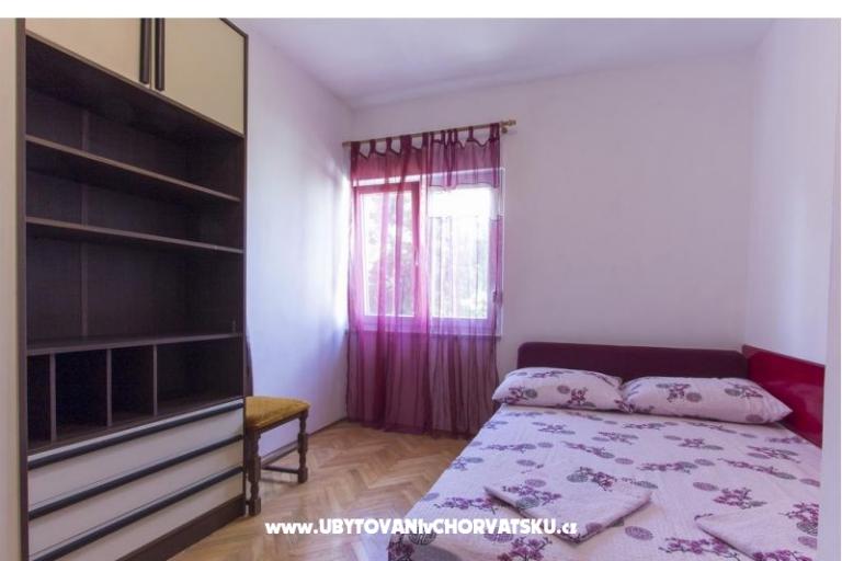 Apartmaji Nella – foto 8