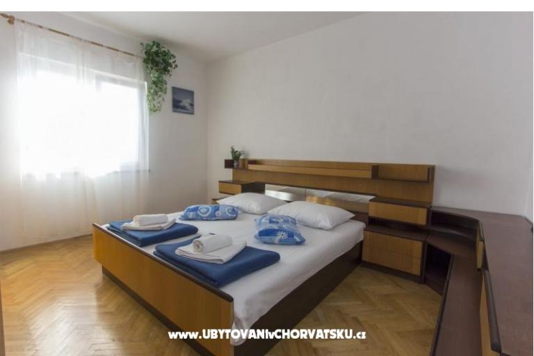 Apartmaji Nella – foto 9