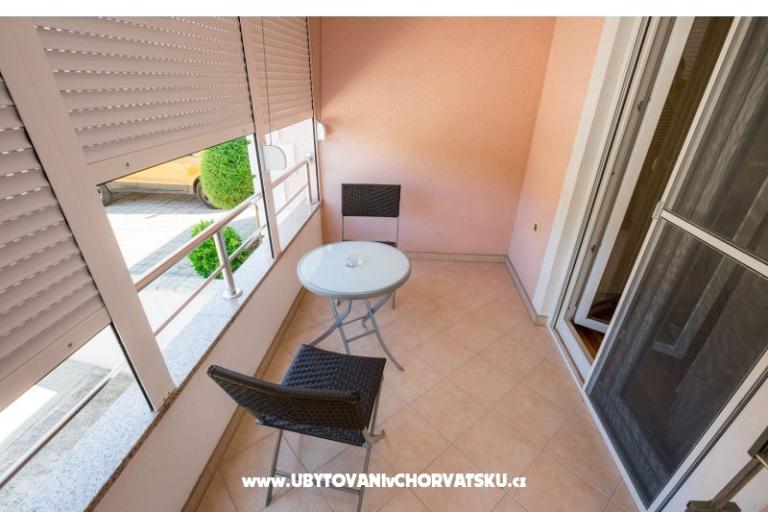 Apartma z bazenom ViGo – foto 13