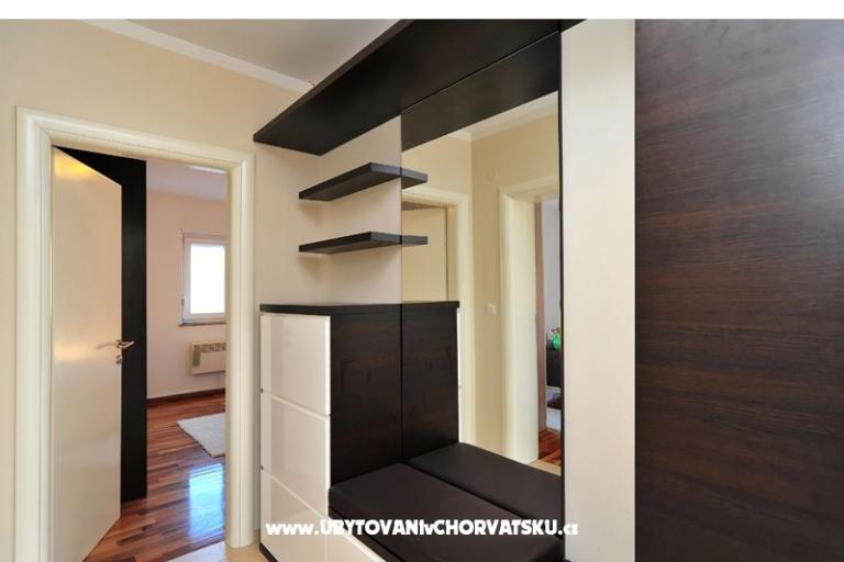 Apartma z bazenom ViGo – foto 8