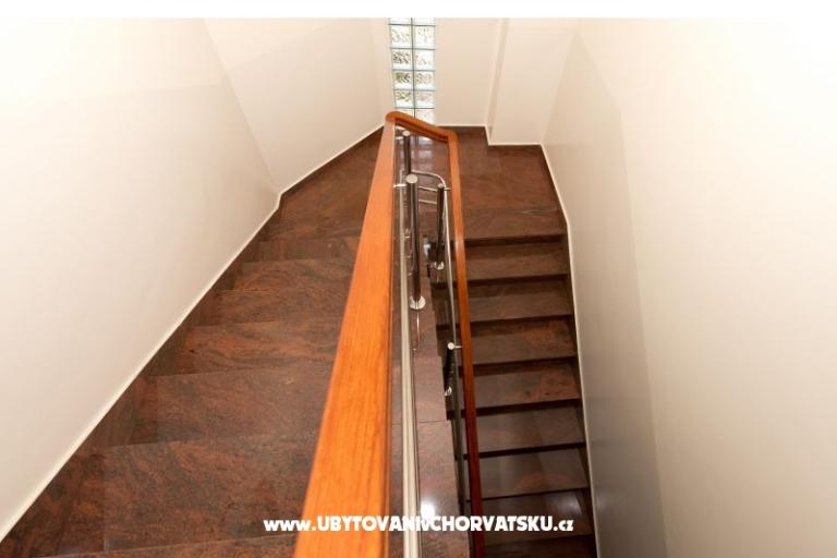 Apartmaji Villa Zaratina – foto 11