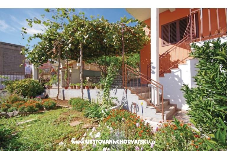 Apartmaji Julijana Zaostrog – foto 8