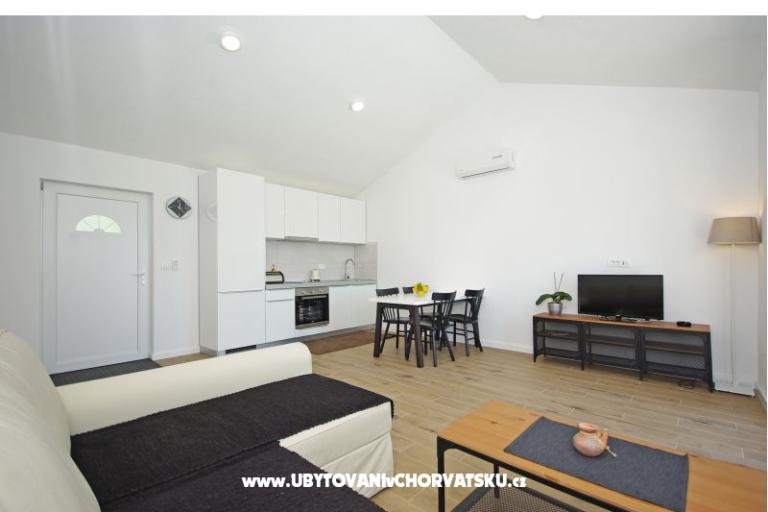 Strandhaus Dalmatien / Hiša Dado – foto 12