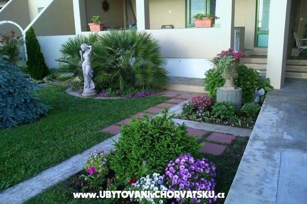 Apartmaji California – foto 2