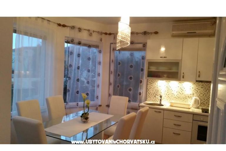 Apartmaji Renata – foto 11